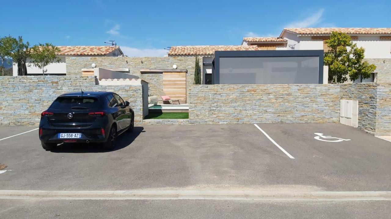 Villa HOME HOLIDAY à Cala Rossa Lecci Esterno foto